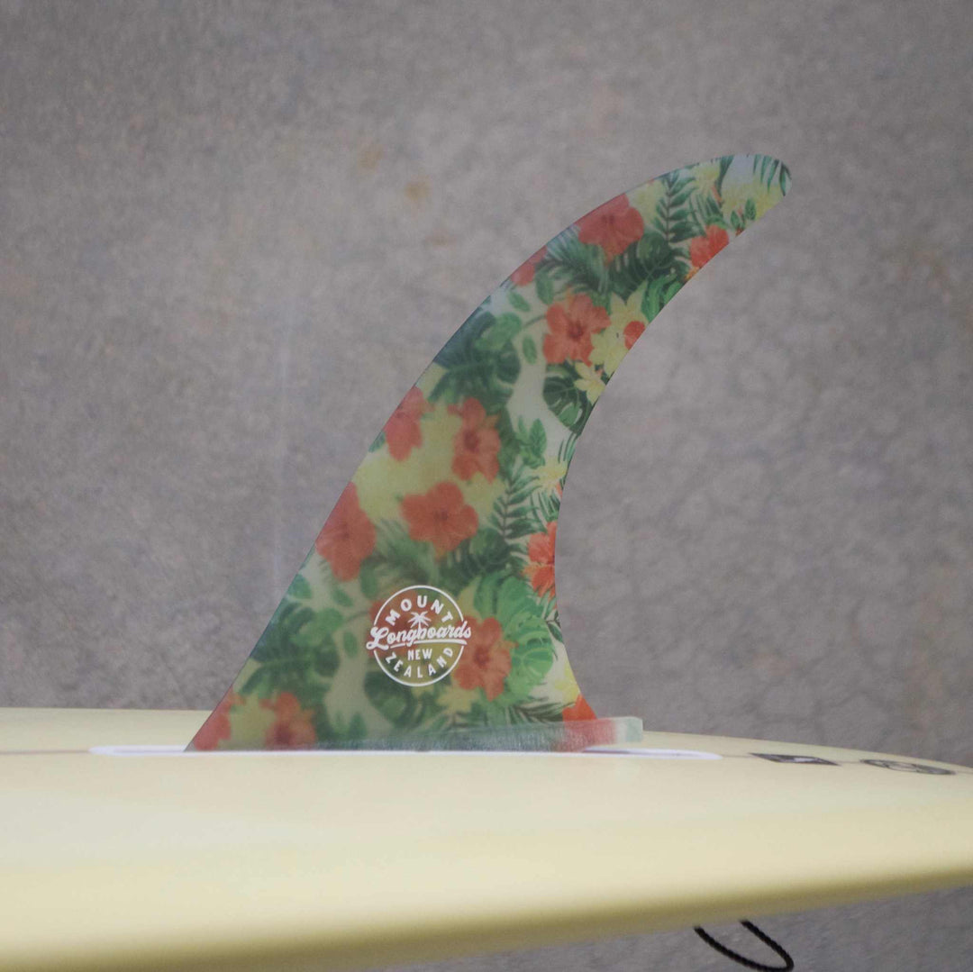 Hawaiian Island Fin with tropical flower and palm leaf motif, 9-inch surfboard accessory.