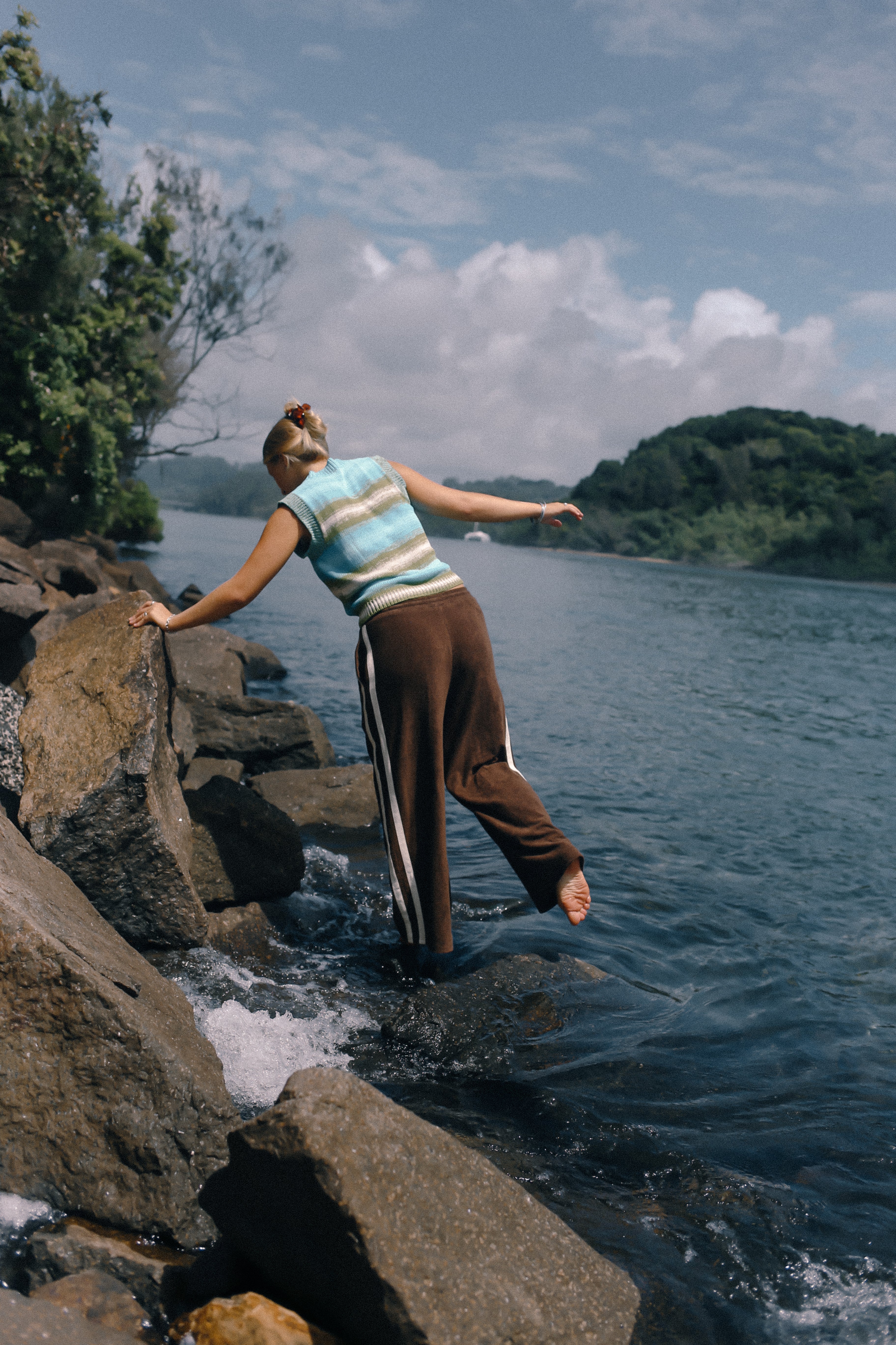 Ocean Knit Vest - Mount Longboards