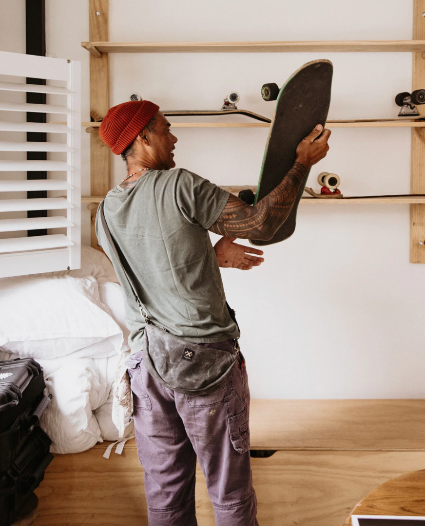 Slow Road Shoulder Bag | Black - Mount Longboards