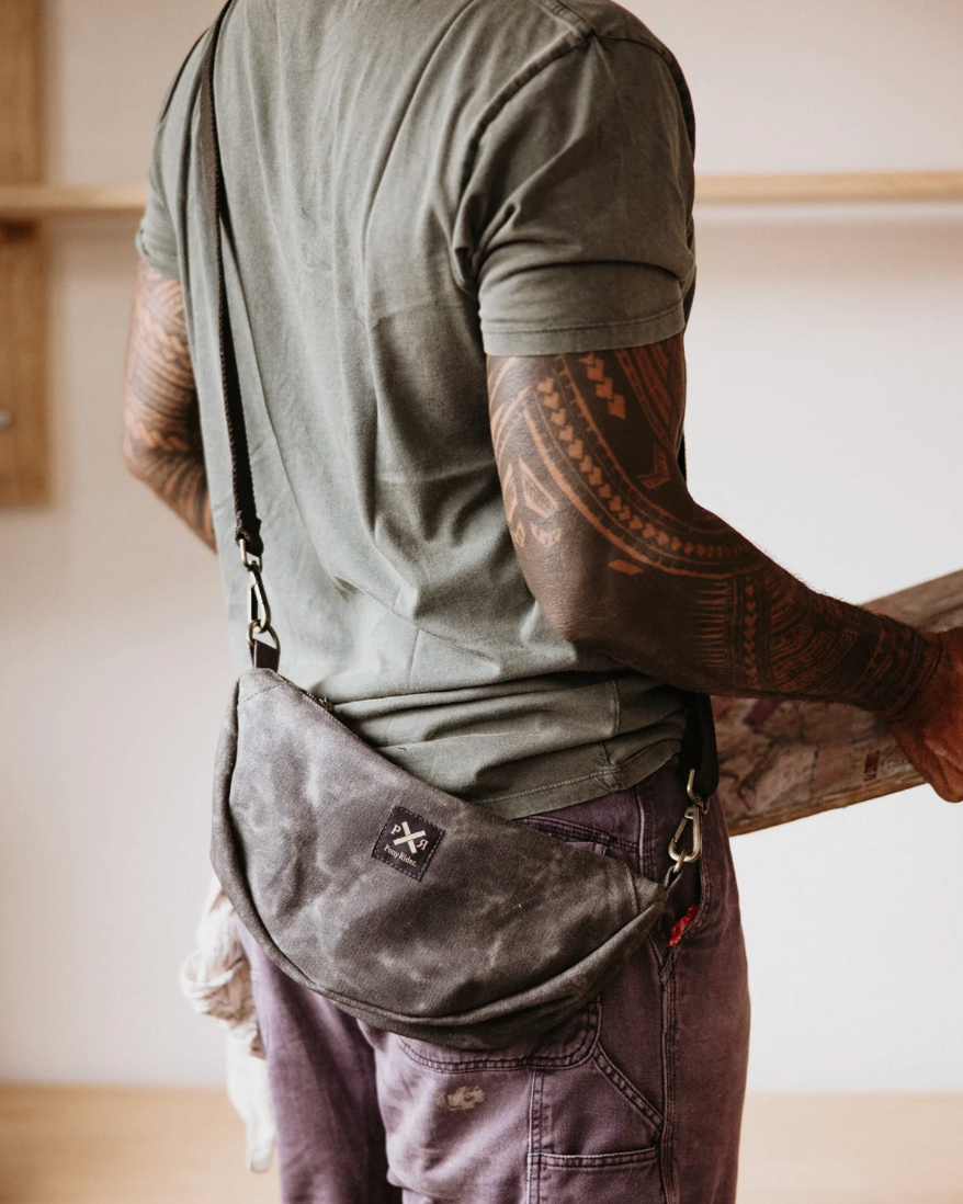 Slow Road Shoulder Bag | Black - Mount Longboards