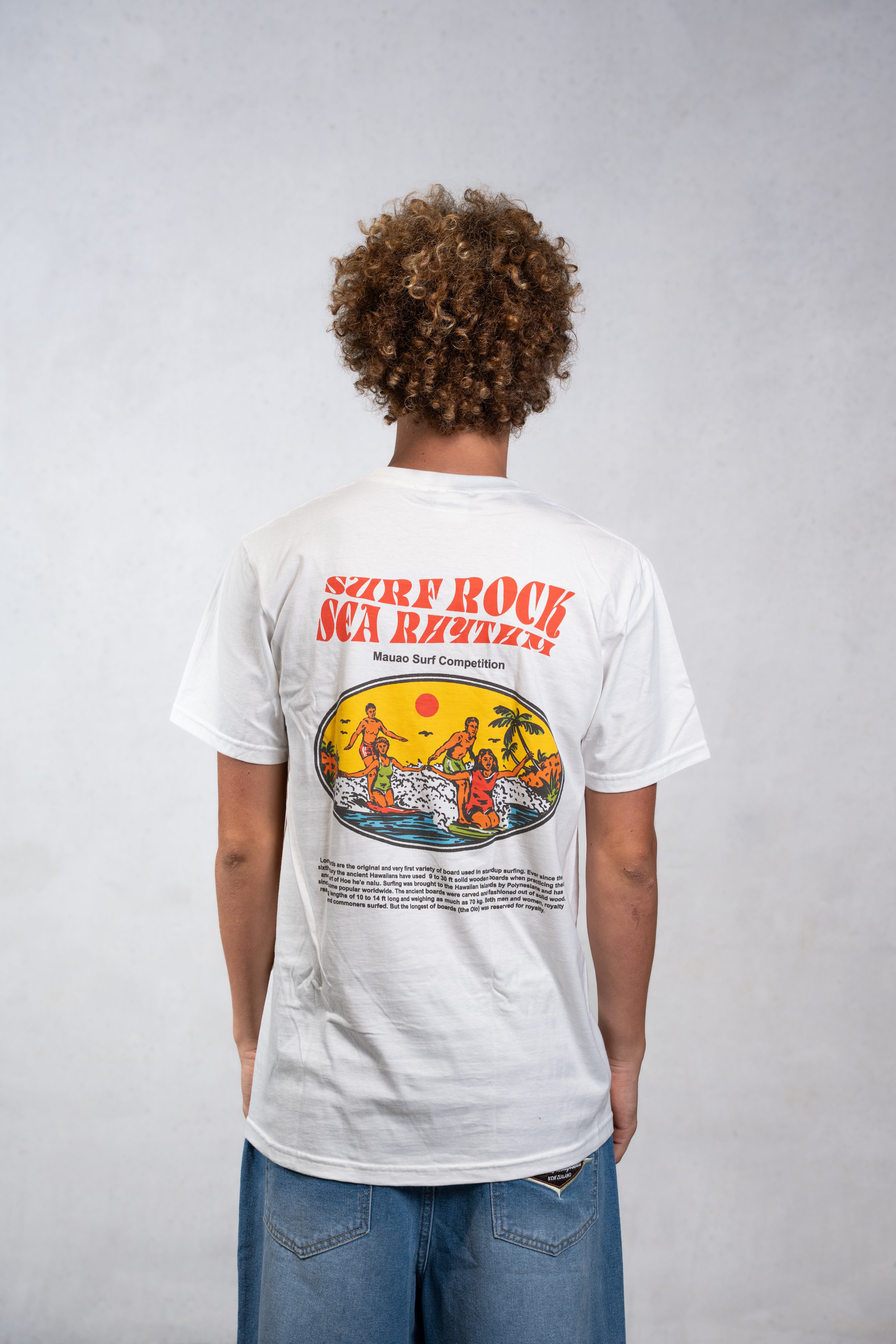 Surf Rock Vintage Tee - White - Mount Longboards