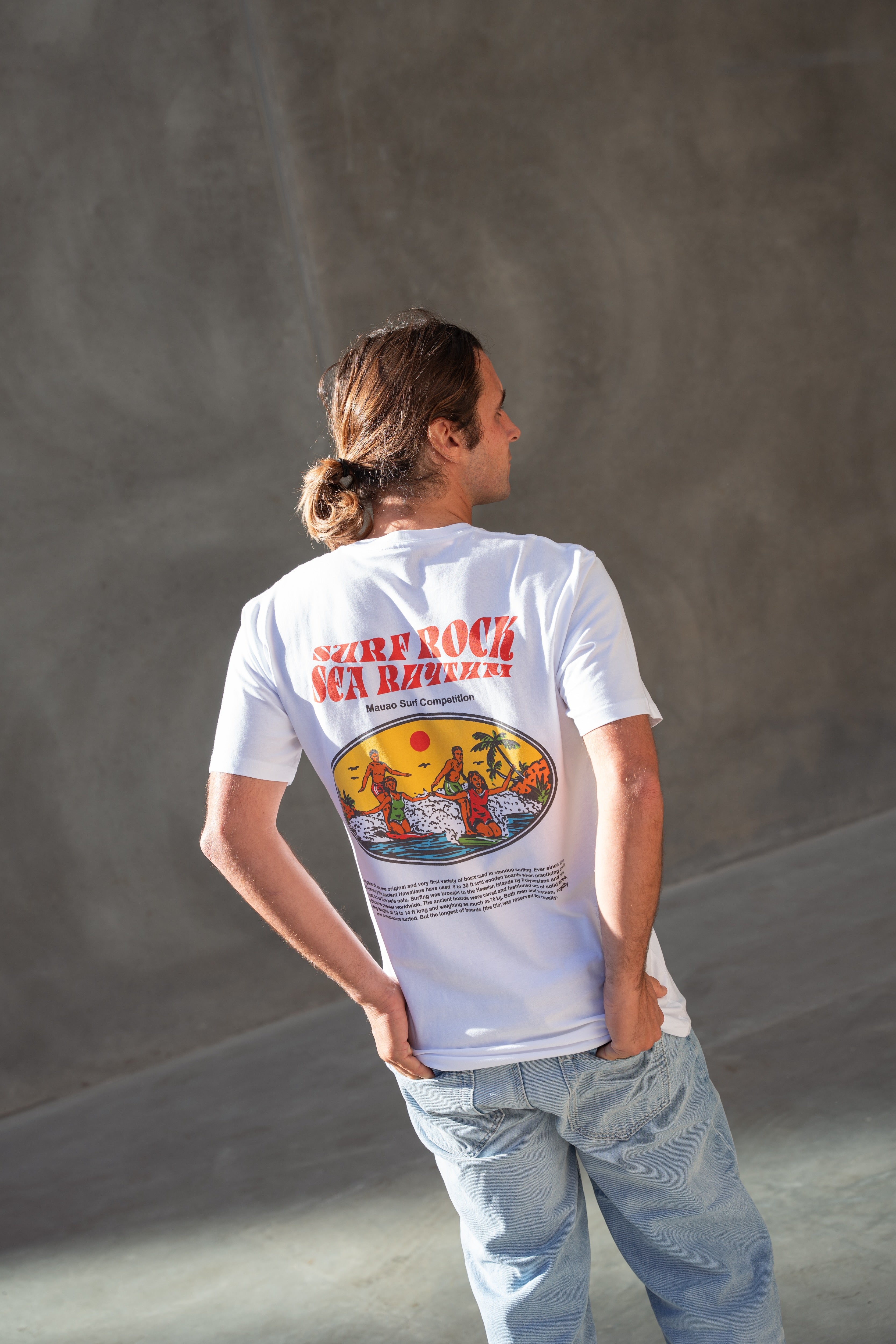 Surf Rock Vintage Tee - White - Mount Longboards