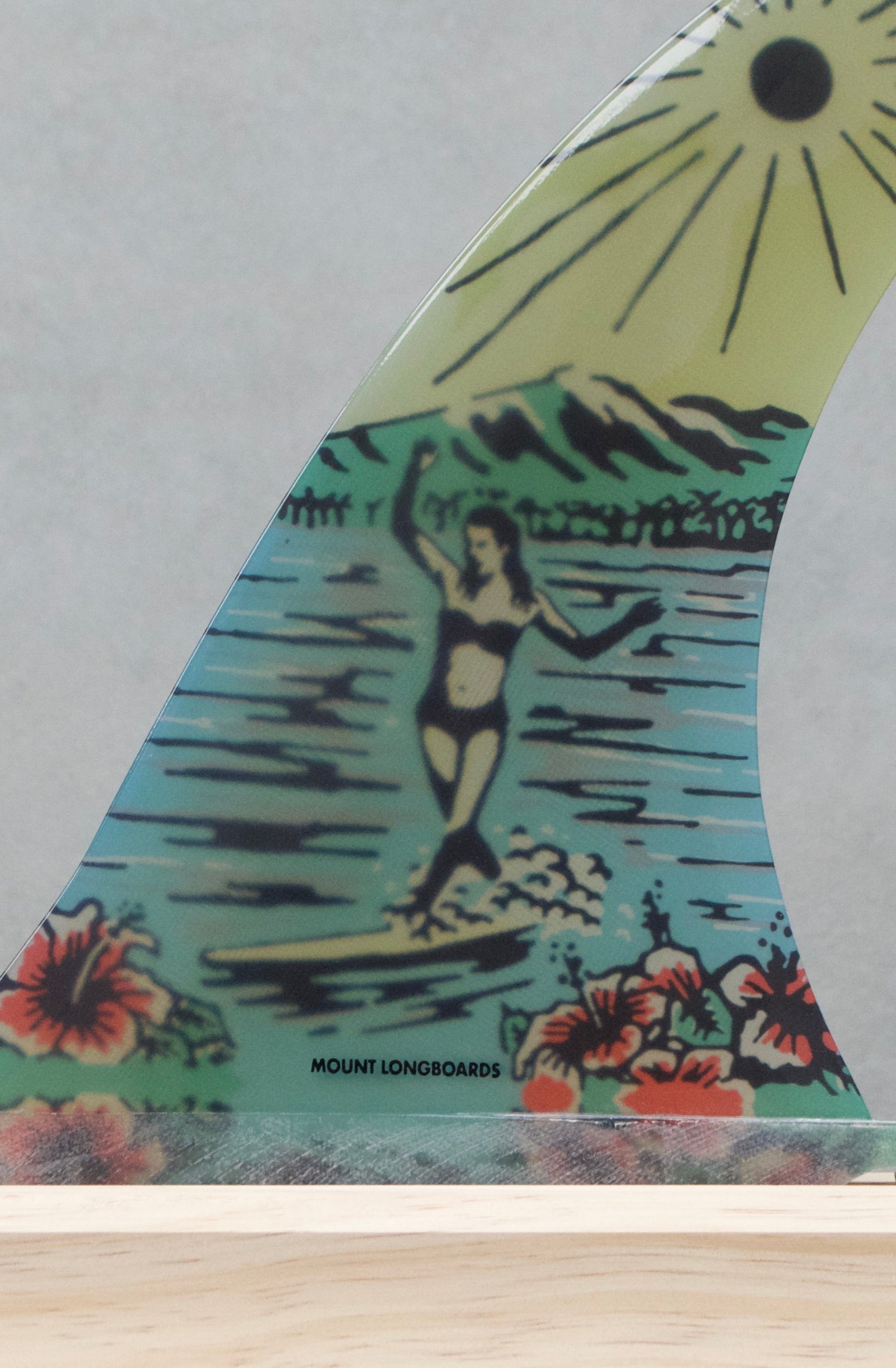Vintage Fin - Surfer Girl - Mount Longboards