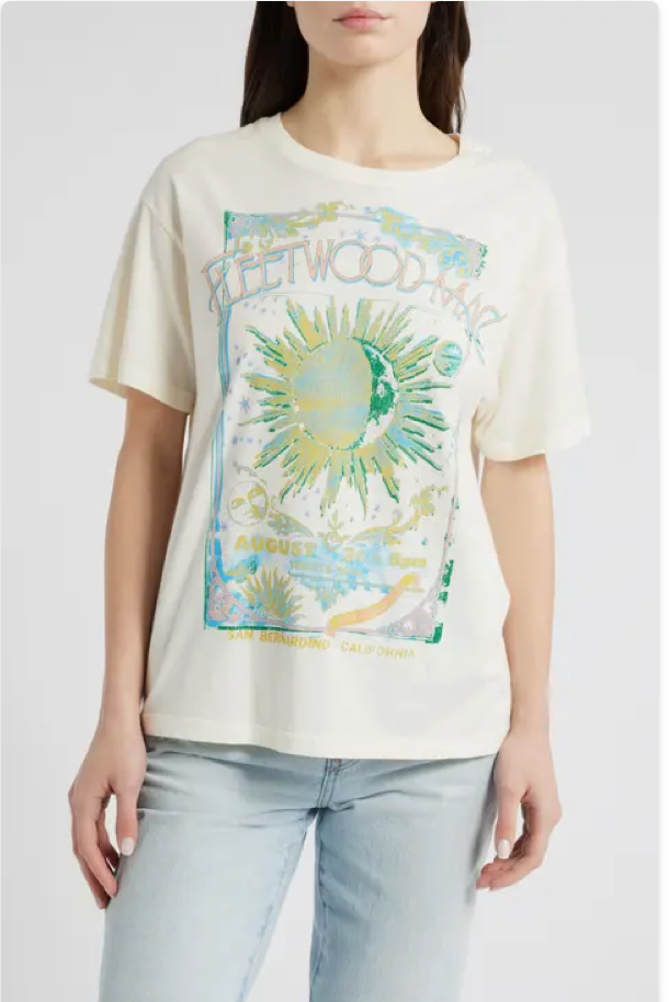 Fleetwood Mac Dreams vintage concert poster tee in soft cotton jersey with a crewneck and short sleeves.